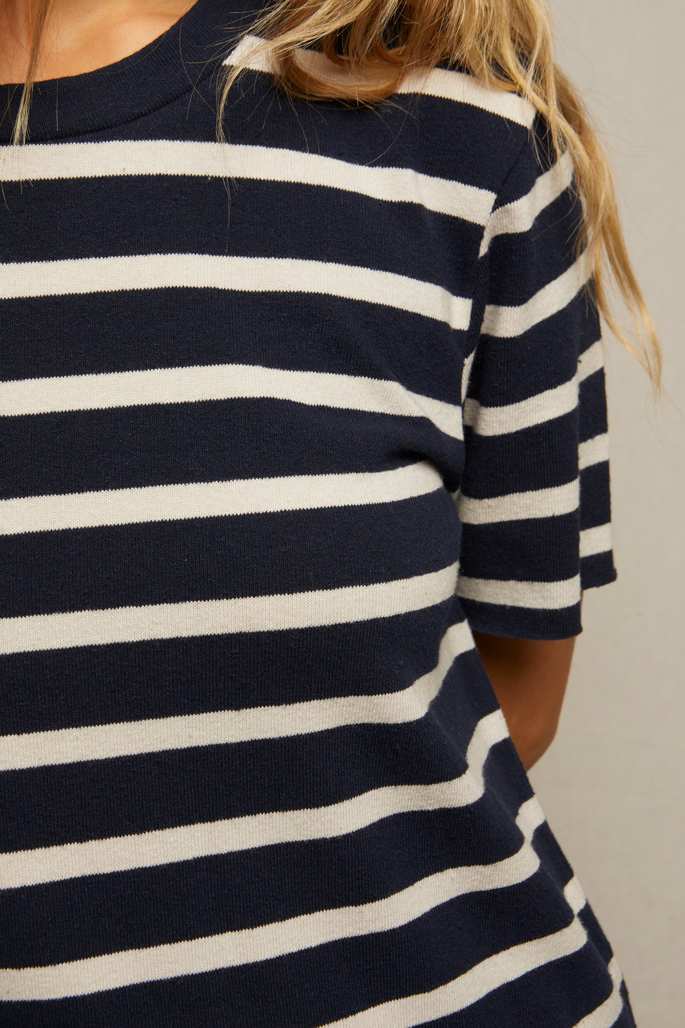 navy_natural_stripe